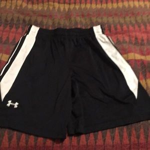 UNDER ARMOUR GYM SHORTS